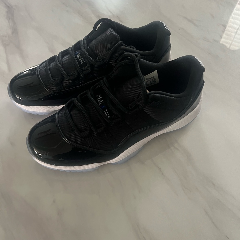 Jordan Men’s Low Top Athletic Shoes in Black and White